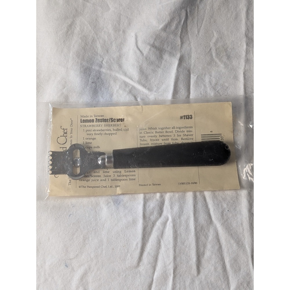 The Pampered Chef Lemon Zester Scorer 1133 Stainless Steel Citrus  Black Handle